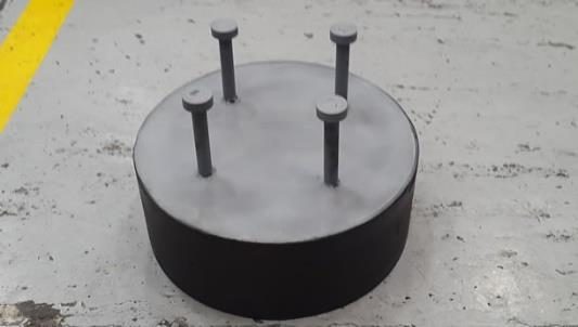 Apoyo cilíndrico de neopreno con pernos de anclaje